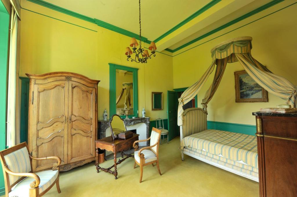 Chateau Du Riau Bed and Breakfast Villeneuve-sur-Allier Rum bild